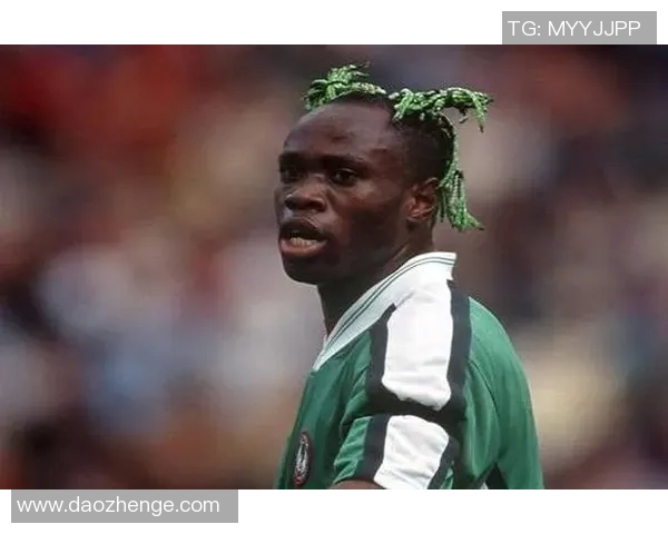 笑出腹肌的足球奇才阵容：那些让你捧腹的搞笑球星们