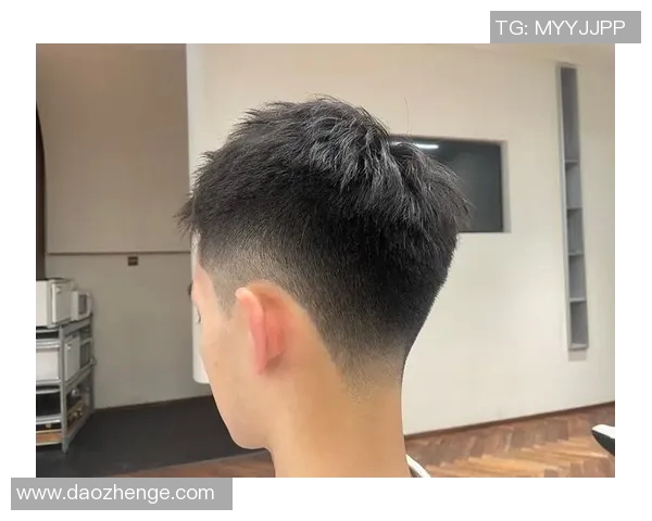 足球明星渐变发型潮流解析 打造专属于你的运动时尚风格